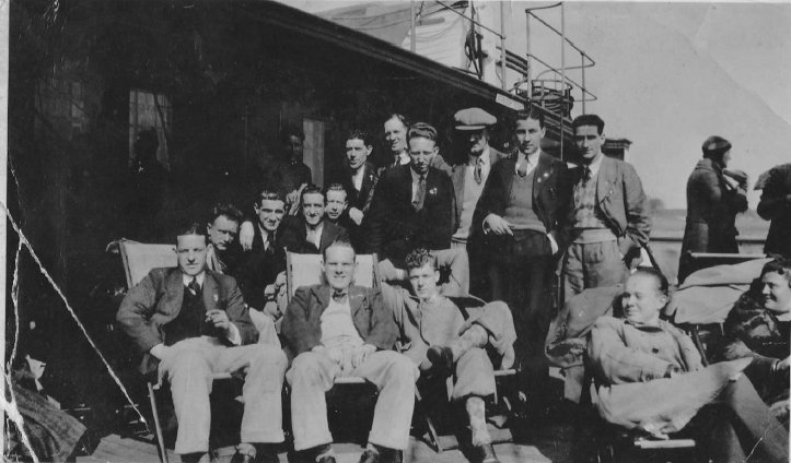 Bohemians ship to France